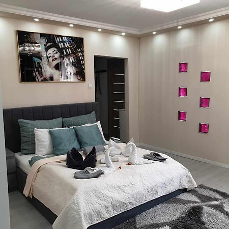 H29 Vivien Apartman Apartment บูดาเปสต์ ภายนอก รูปภาพ